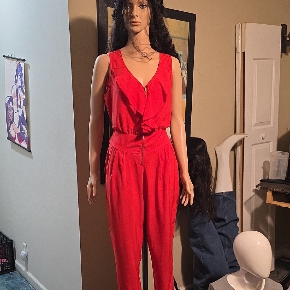 Chic Red Sleeveless Jumpsuit